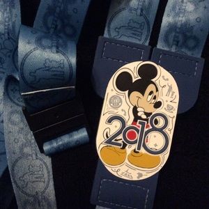 Disney Accessories - Disney 2018 Mickey Reversible Lanyard Disney Accessories - Disney 2018 Mickey Reversible Lanyard